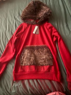Burgundy Hoodie with Faux Fur Collar and Pocket