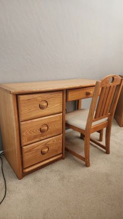 Stanley Furniture Oak Bedroom Set
