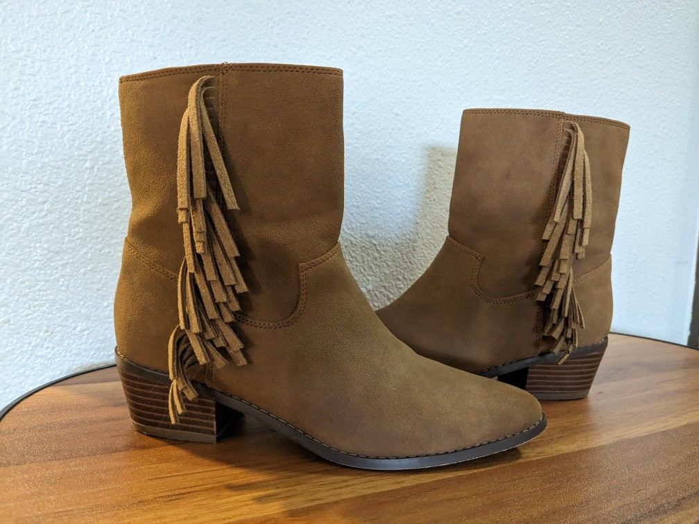 Girls Leather Boots With Fringe Size 3
