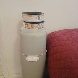 Diaper Genie With 2 Refills