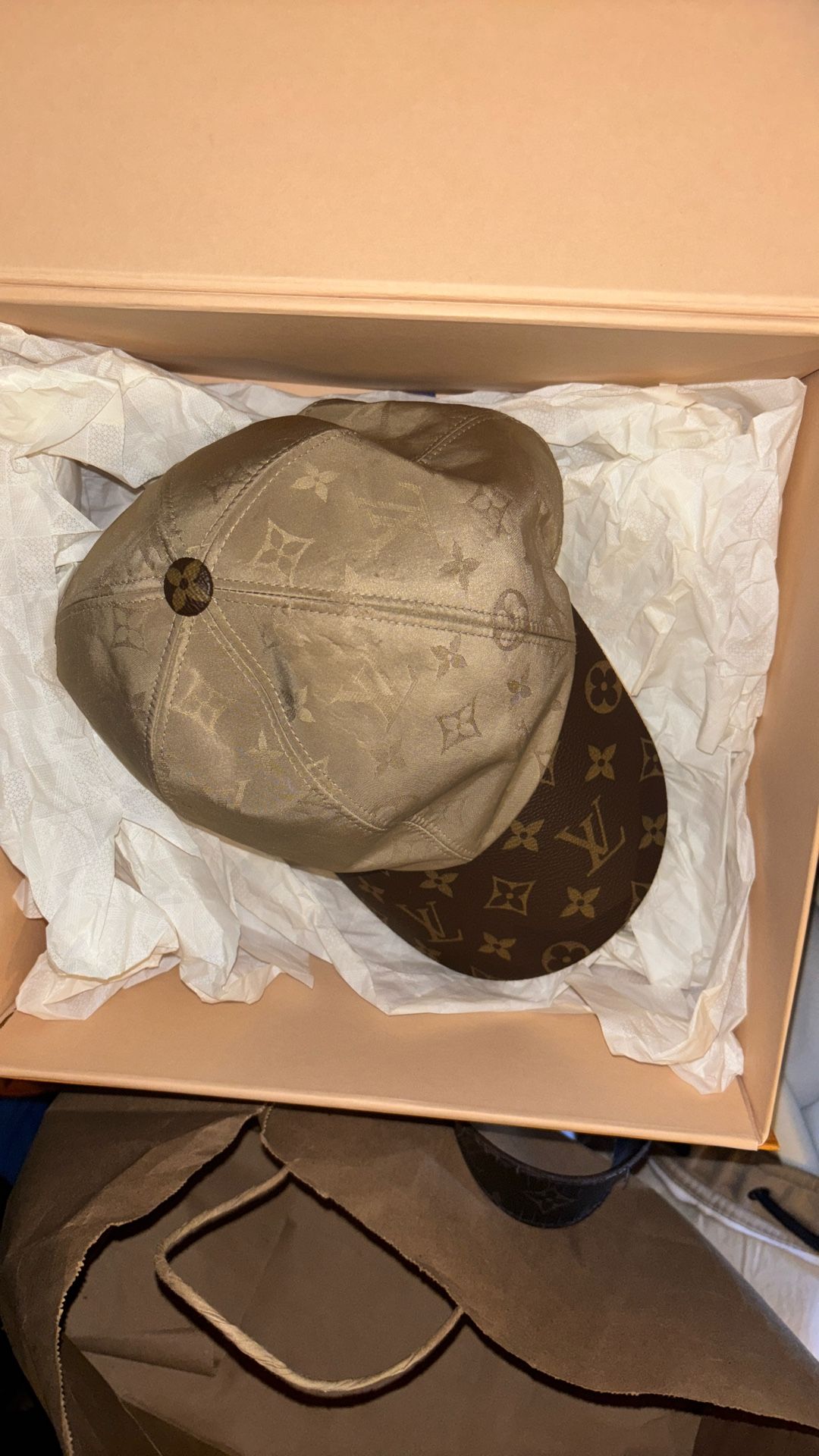 Men’s Louis Vuitton Hat Size Medium Authentic
