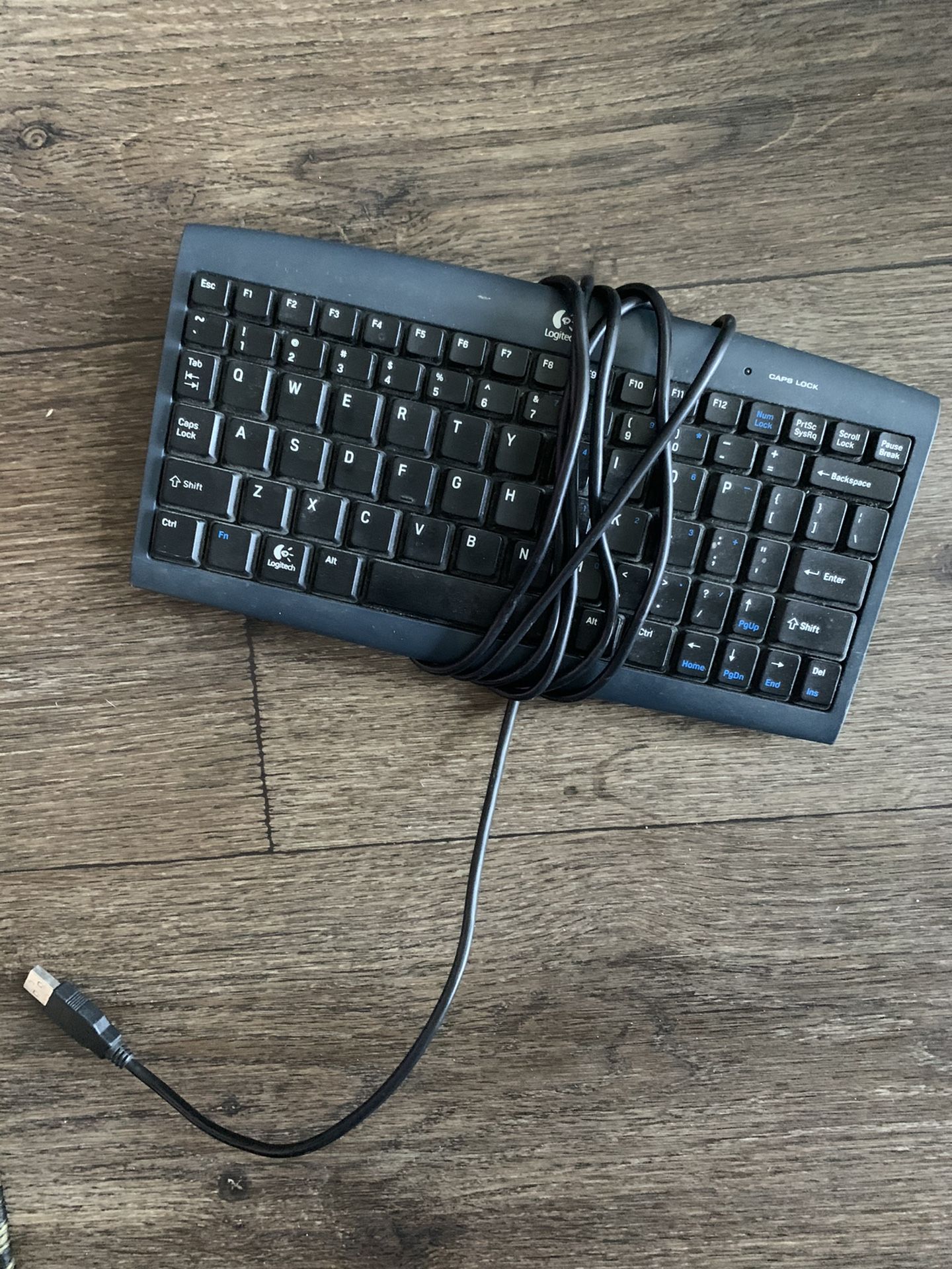 Mini logitech keyboard