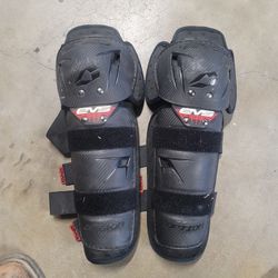 Evs Adult Knee Guards 