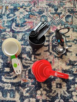 Measuring spoons and cups