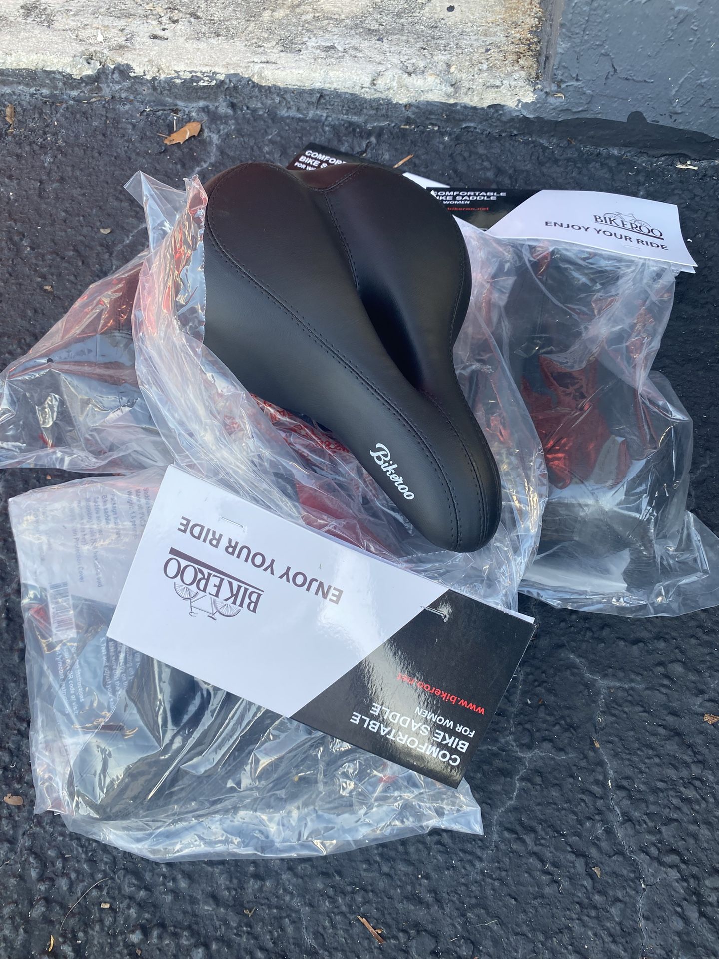NEW!! Bike Seats )((10$ EACH()))))