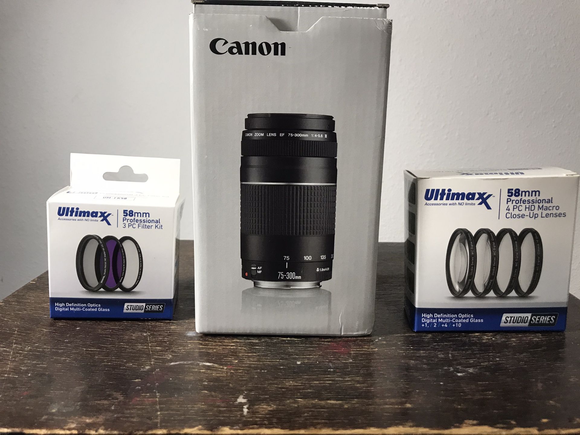 Canon EF 75-300mm f/4-5.6 III w/3 58mm Profesional 3 PC Filter Kit & 58mm Professional 4 PC HD Macro Close-Up Lenses and Lens hood