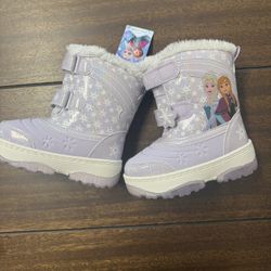 Snow Boots