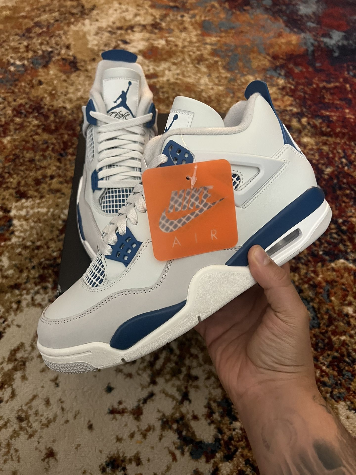 Jordan Retro 4 Military Blue