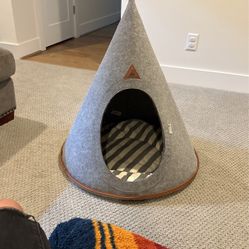 Pet Cave