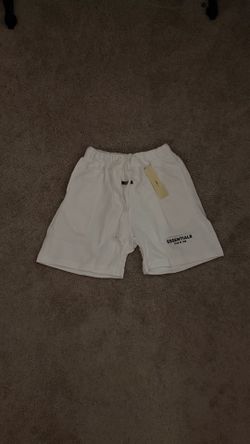 ESSENTIALS SHORTS