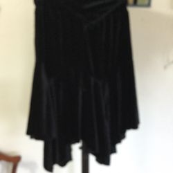 New Elegant Fancy Skirt Size L
