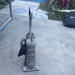 Shark Vacuum Semi New