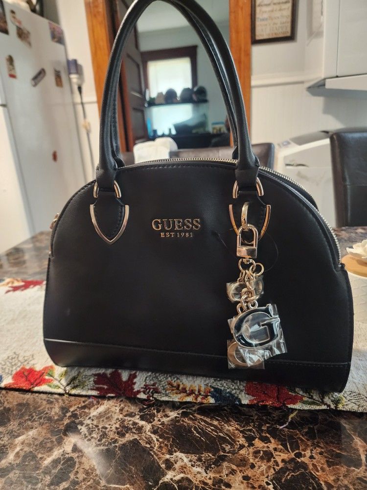 Guess Purse Like New Never Used for Sale in Webster MA OfferUp