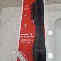 Revlon One Step Volumizer
