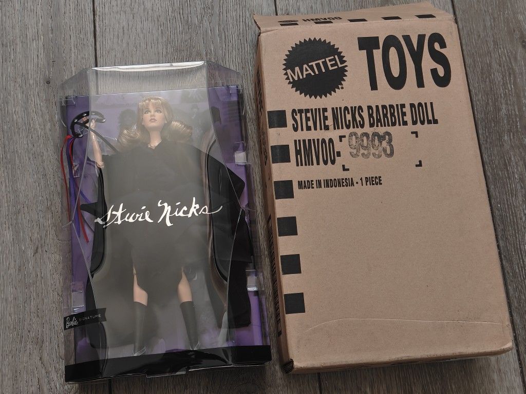 Stevie Nicks Barbie Signature Music Collector Series
NEW