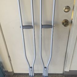 Crutches 