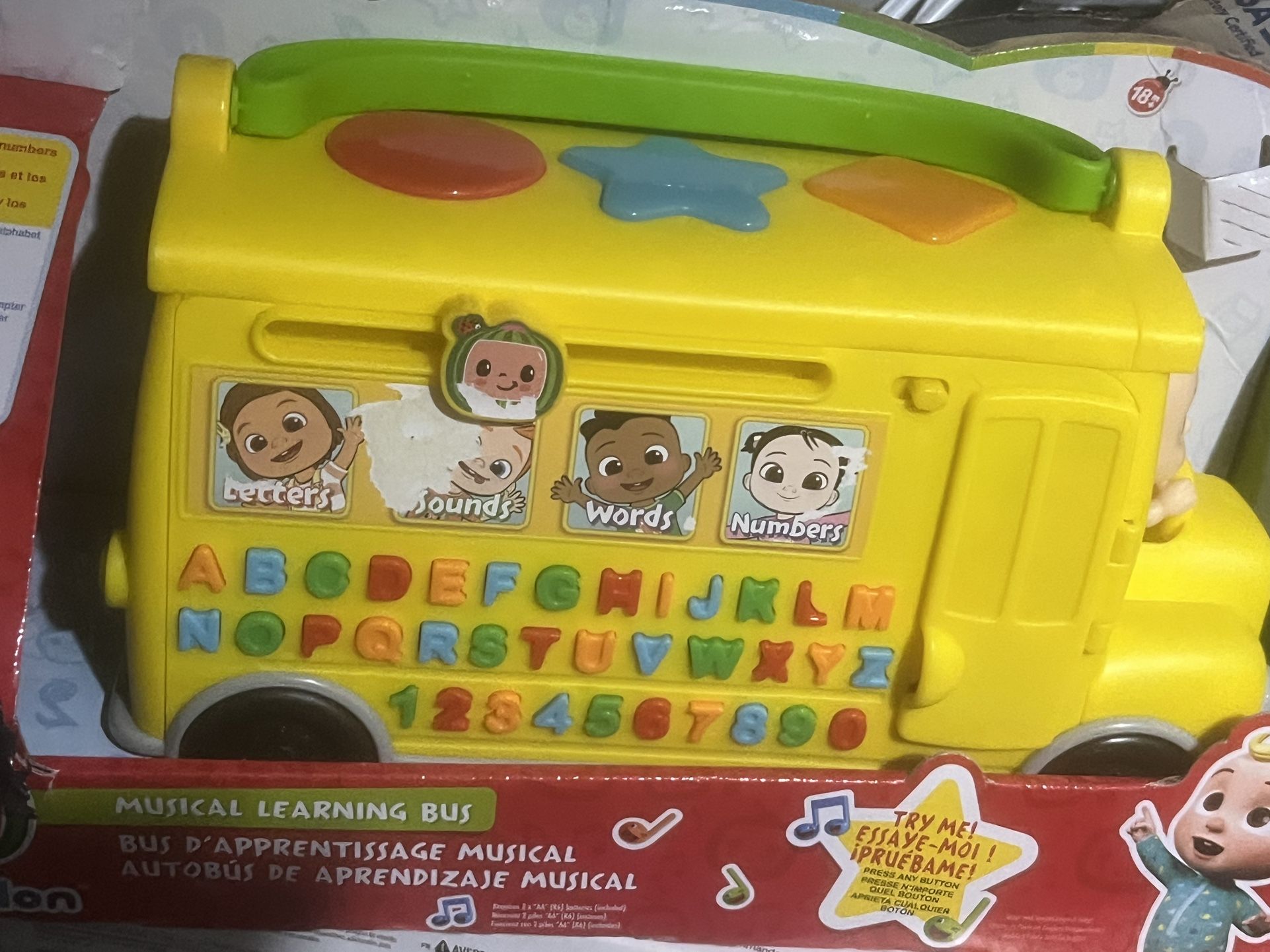 musical learning bus