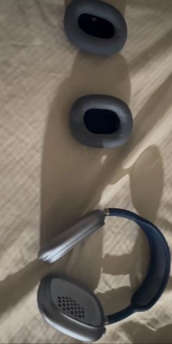 Fairy used beats headphones (APPLE PAY PREFERRED)