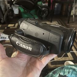 Canon HFG 40 camcorder