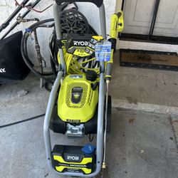 RYOBI Cold Water Gas Pressure Washer 3300-PSI 2.5 GPM w/ Honda GCV200 Engine