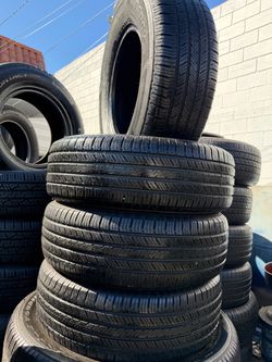 215/70/R14 marca HANKOOK las 4 llantas instaladas y balanceadas
