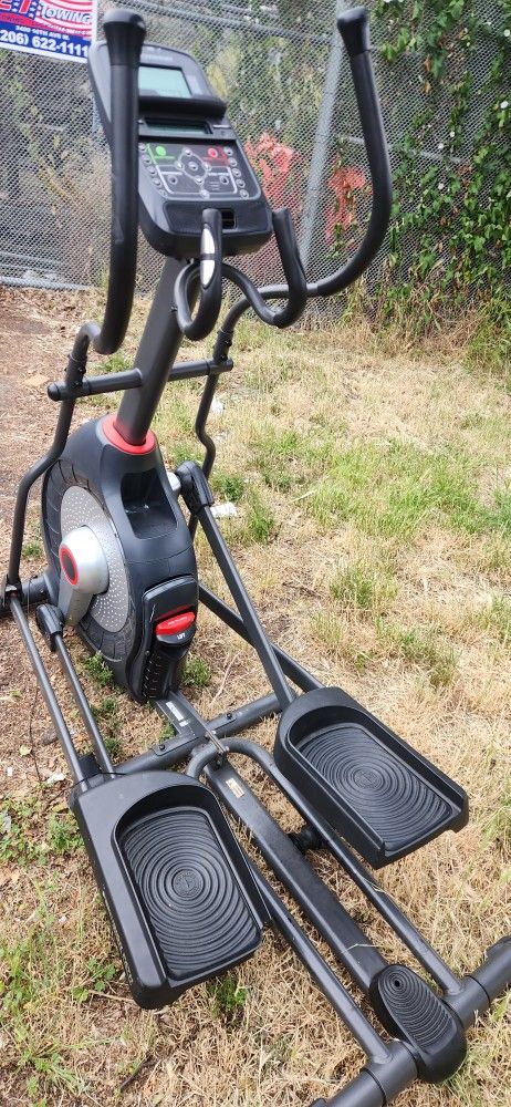 chwinn 470 Elliptical Machine - 100517