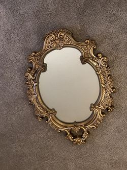 Gold decor mirror
