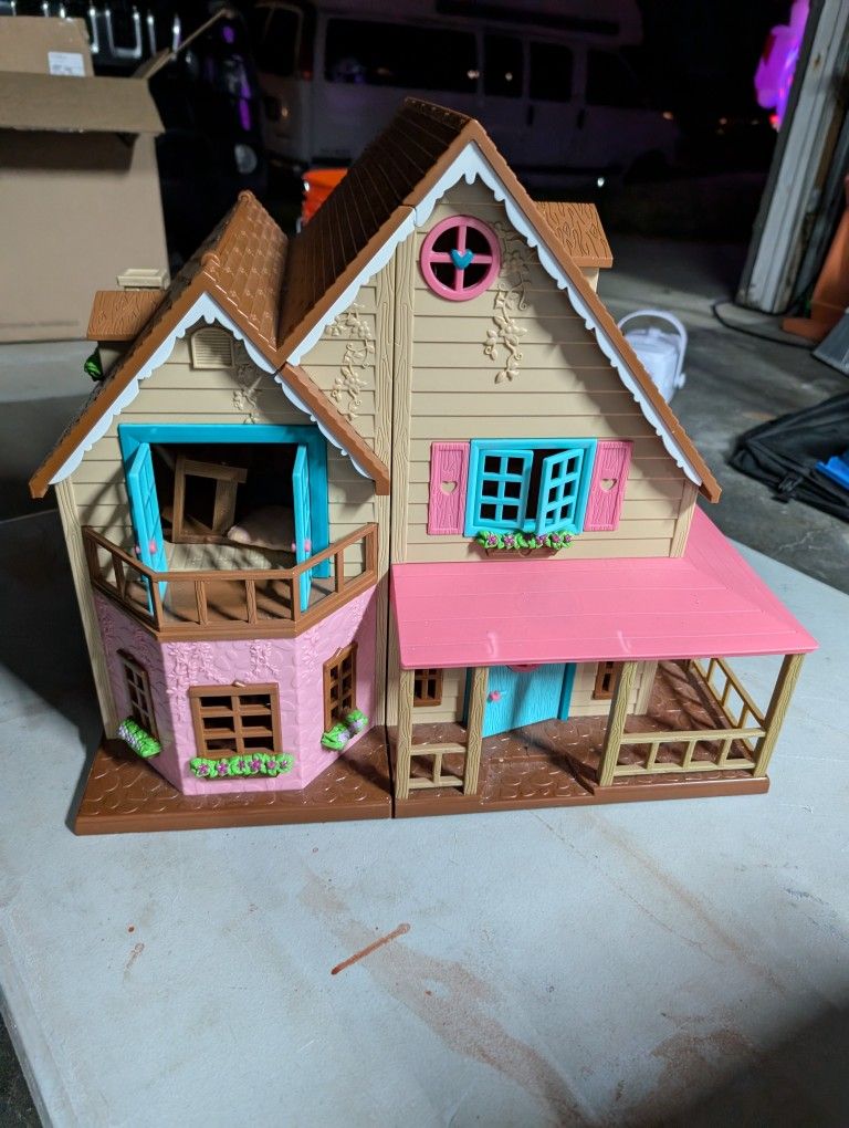 Country Doll House