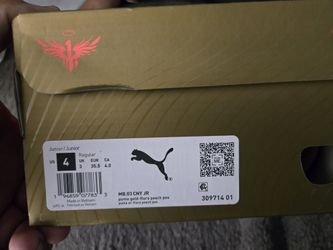 Puma Basketball Shoes Sz 4 Youth $50