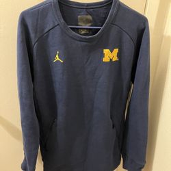 Jordan Set Of Two Tracksuits For Men  Like New 