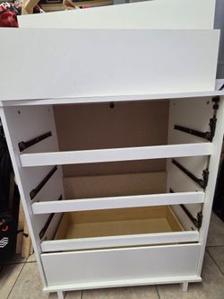 ***Dresser / Ikea***