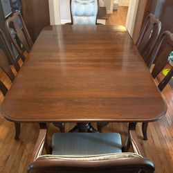 Dining Room Table 