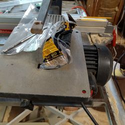 Craftsman Scroll Saw 