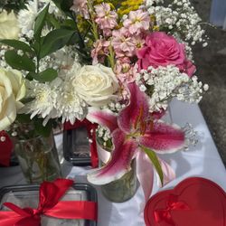 $25 Medium Flower Vase 