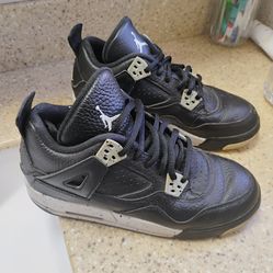 Jordan 4 size 4.5