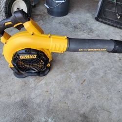 DeWalt 60V Handheld Leaf Blower (Tool Only)