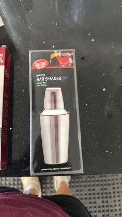 Bar shaker
