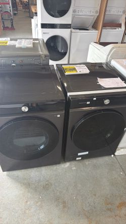 🔥 Samsung 5.3 cu. ft. Bespoke Ultra Capacity Front Load Washer with Super Speed Wash and 7.6 cu. ft. Ultra Capacity ELECTRIC Dryer