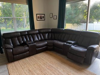Free Reclining Sectional