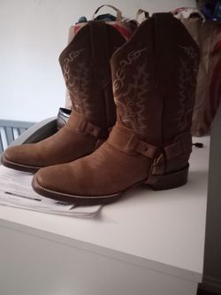 Toro Moro  leather boots size 10-101/2