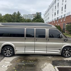 2017 Chevrolet Express 2500