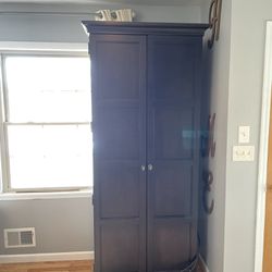 Cabinet/ Chest