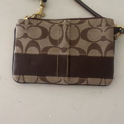 Coach hand purse super cute! Brand new