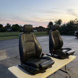 BMW 2008 E92 335i Front Seats + Door Cards – Black Leather Coupe