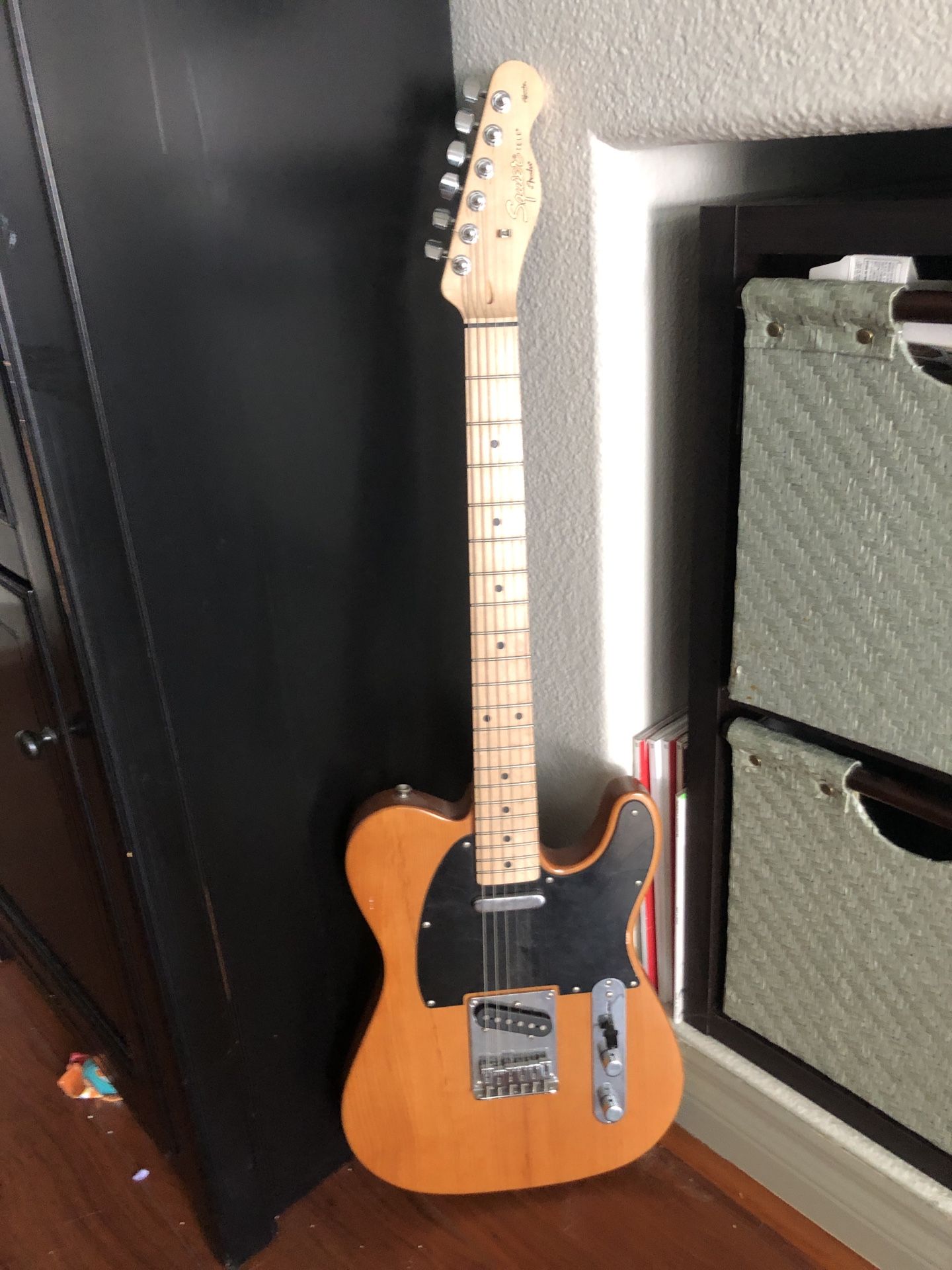 Fender Squier Affinity Telecaster Electric Guitar