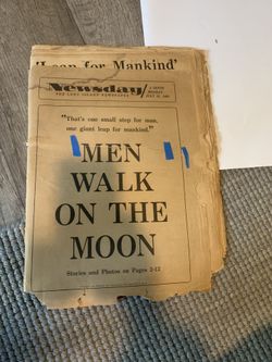 Collectible, Newspapers, Landing On The Moon