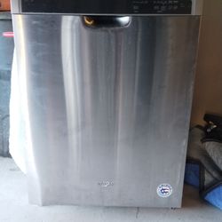 Whirlpool Stainless Steel Dishwasher 