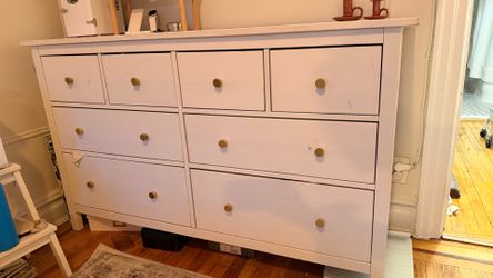 Dresser, very functional - some wear/tear (see pics)