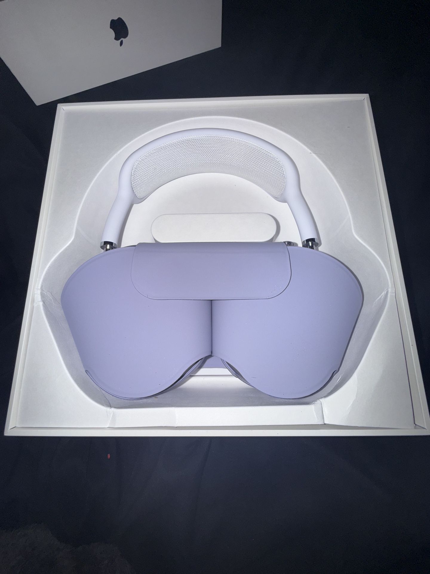 Apple AirPods Max Wireless Over-Ear Headphones with Smart Case