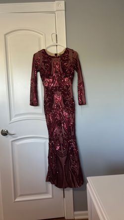 Maroon bodycon sparkly dress